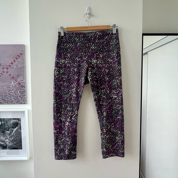 Lululemon Wunder Under High-Rise Crop 21" *Full-On Luxtreme
Fleur Motion Multi - Picture 5 of 8